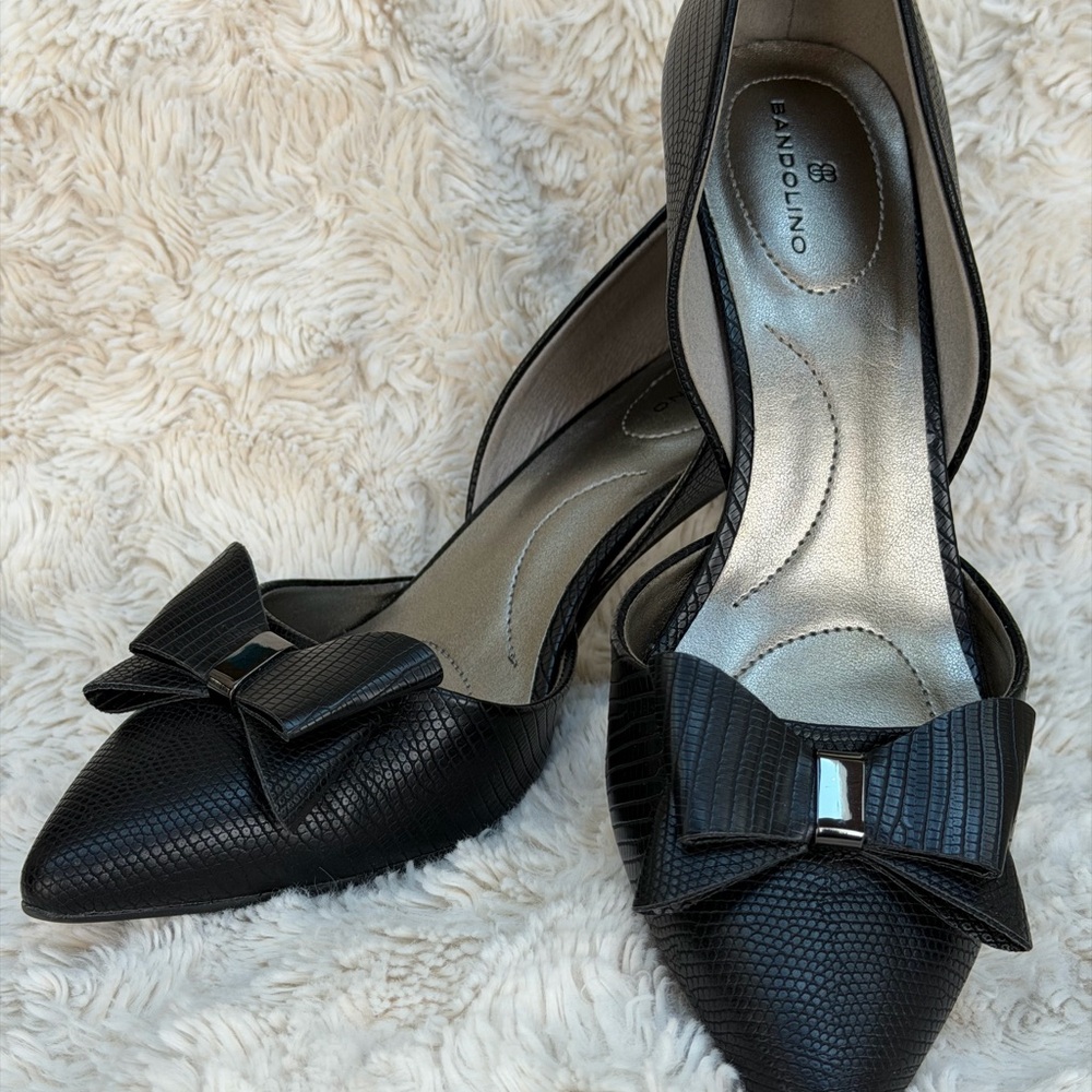 Bandolino Black Pointed-Toe Bow D'Orsay Heels